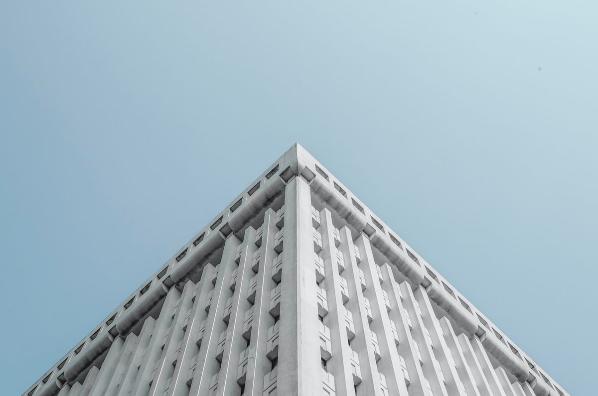 西甲官方:佩德里战莱万特轰出的世界波当选联赛8月最佳进球